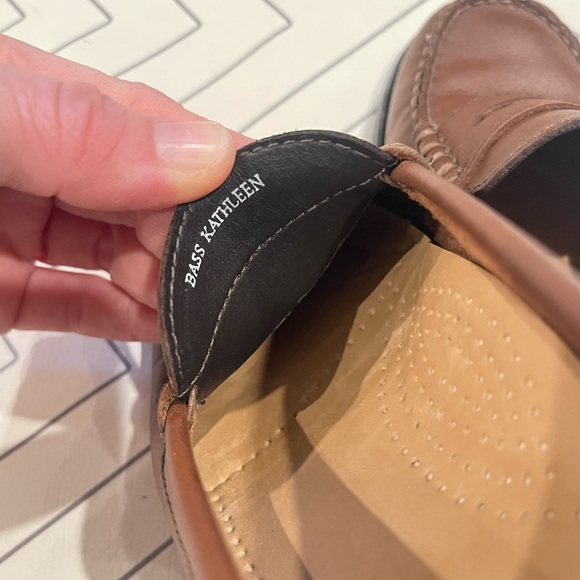 New G.H. Bass Kathleen Weejun Loafers - Picture 9 of 12